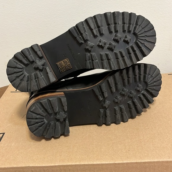 See by Chloe ankle boots size 37 used once in amazing condition - Picture 4 of 6